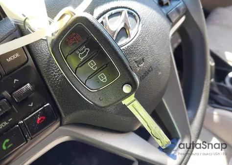 2017 Hyundai Tucson Se z USA, uszkodzony, nr VIN KM8J33A49HU452849